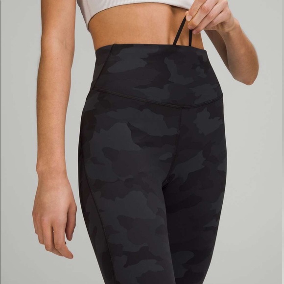 Lululemon 🌚 BRUSHED Base Pace 28” HR Running Tight DARK CAMO SOLD OUT size 6 - Picture 5 of 10